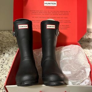 Hunter Original Short Rain Boot for Women, Size 7 - Black